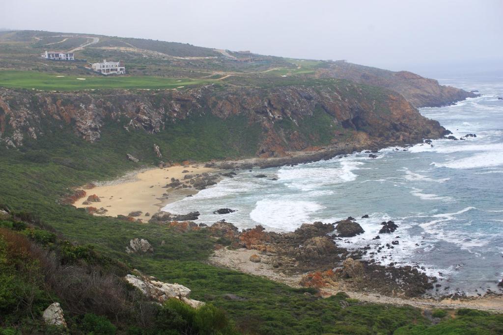 Pinnacle Point Beach & Golf - Penthouse & Villa photo