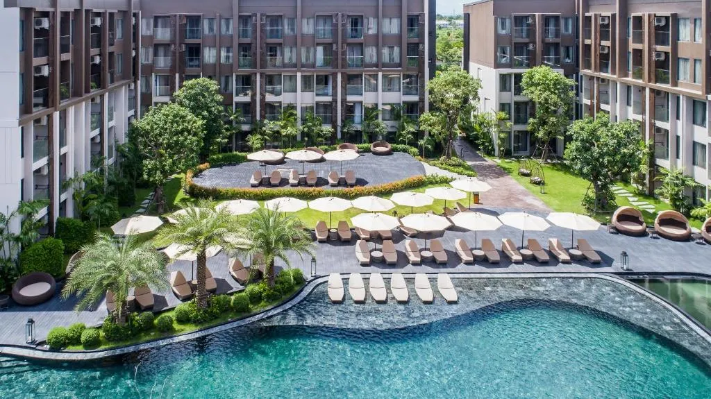 Divalux Resort & Spa Bangkok, Suvarnabhumi Airport-Free Shuttle，位于莱卡邦的酒店