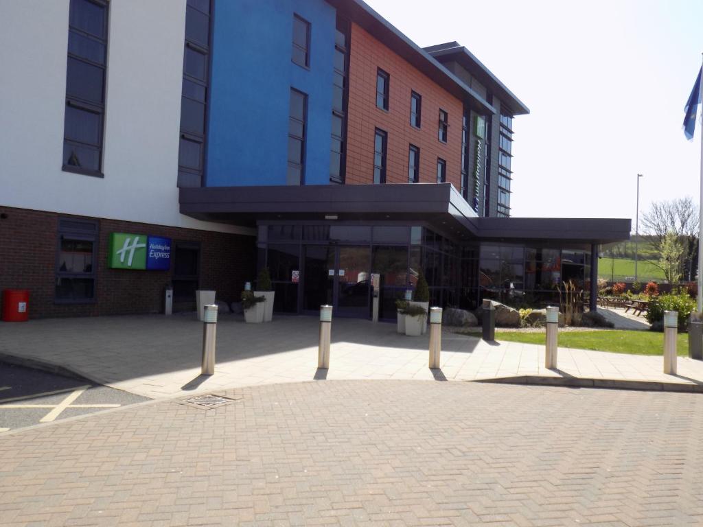 Holiday Inn Express Dunstable Photo 18