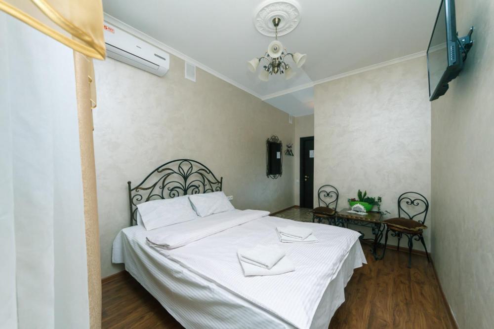 Mango — Hotel in Kyiv