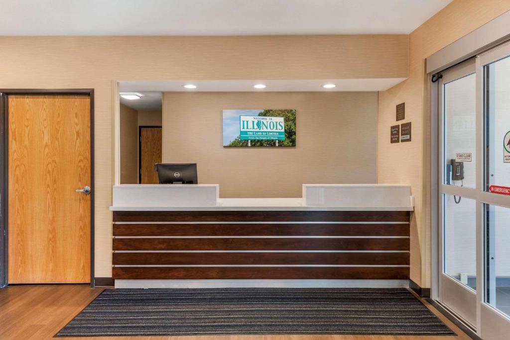 Holiday Inn Express Lincoln photo