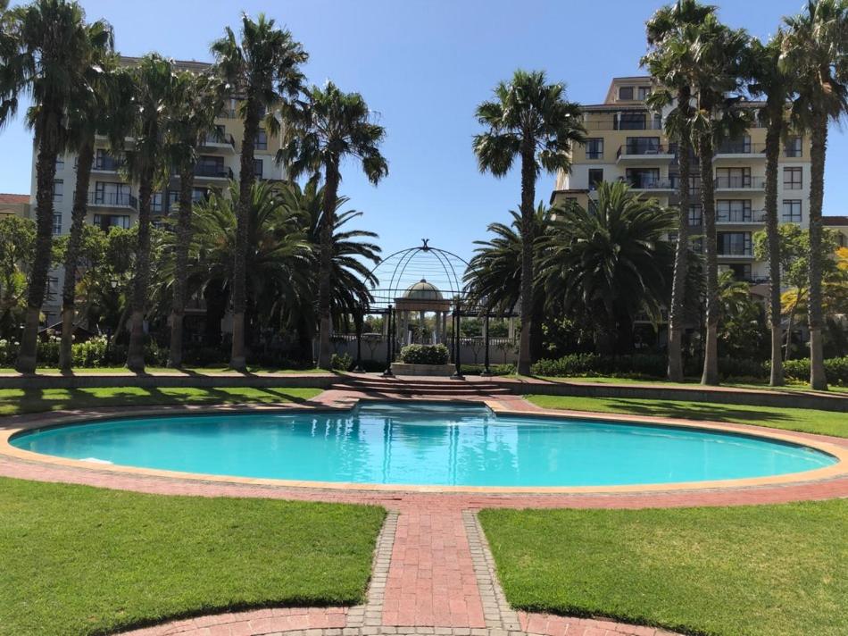 Century City Boutique Apartments photo
