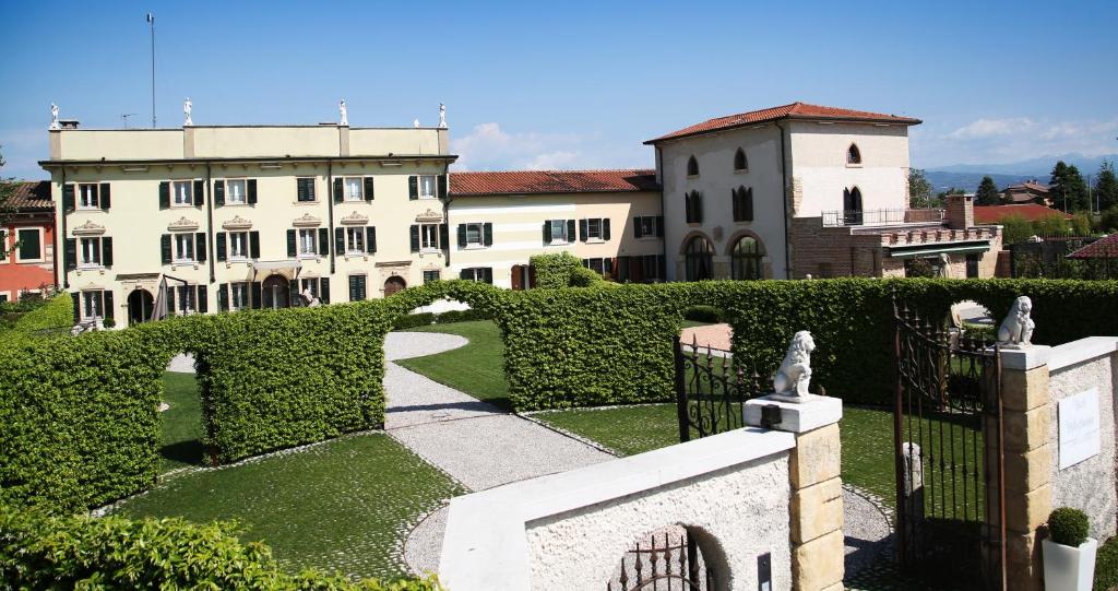 Madonna Villa Baietta - 3