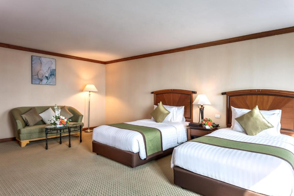 Baiyoke Sky Hotel — Hotel rooms in Bangkok, Bangkok
