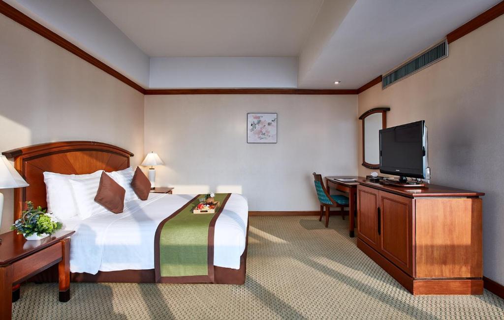 Baiyoke Sky Hotel — Hotel rooms in Bangkok, Bangkok