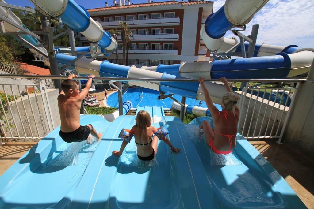 Hotel Gran Garbi Mar & AquaSplash — Attractions for children in Lloret de Mar, Catalonia