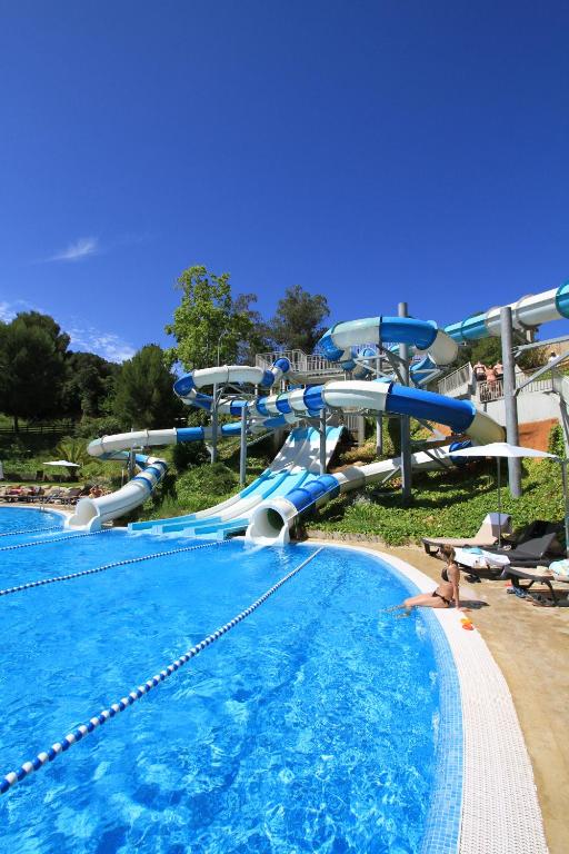 Hotel Gran Garbi Mar & AquaSplash — Swimming pool in Lloret de Mar, Catalonia