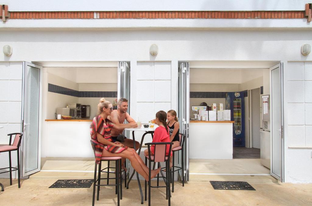 Hotel Gran Garbi Mar & AquaSplash — Restaurant & bars in Lloret de Mar, Catalonia
