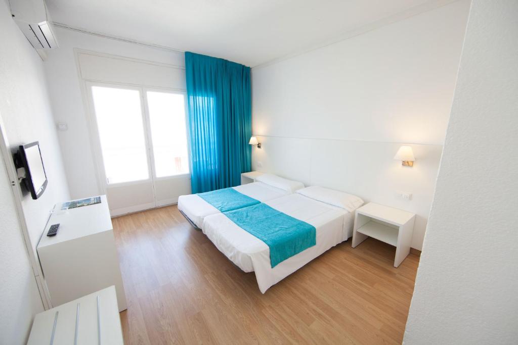 Hotel Villa Garbi photo