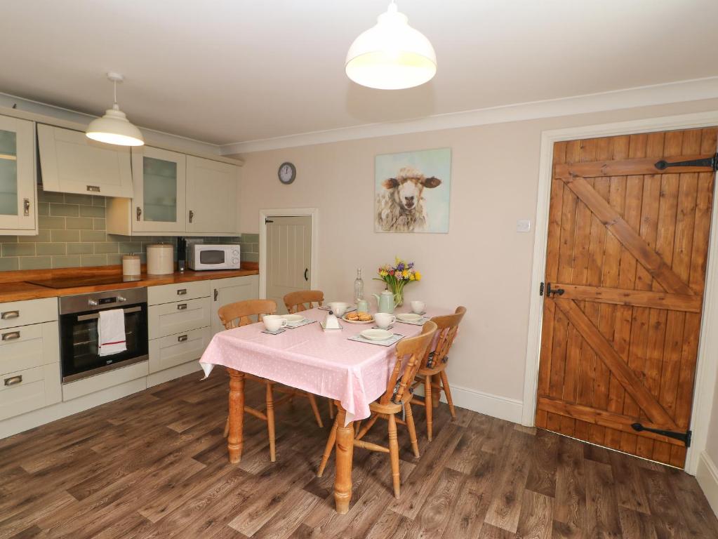 Church Cottage, Barnard Castle photo 5