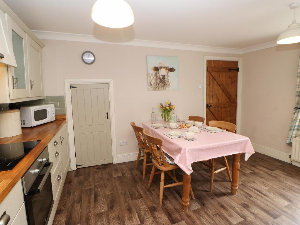 Church Cottage, Barnard Castle photo 6