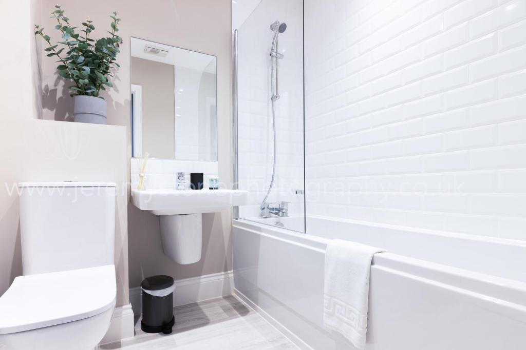 Moda Stays - John Brooks Serviced Houses photo