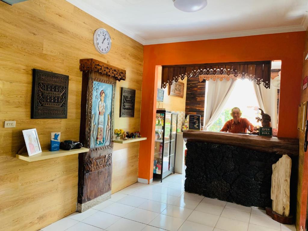 Highly reviewed check-in/out