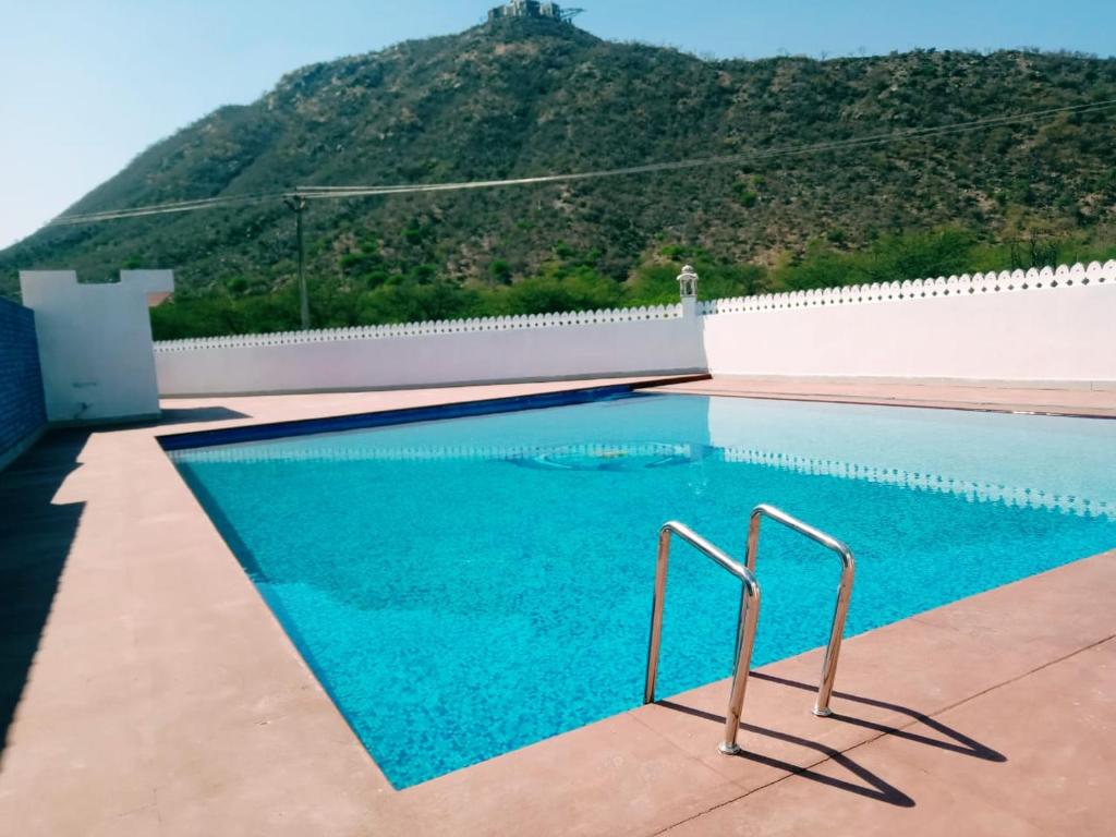 Siddarth Resort - Mountain View with Pool photo