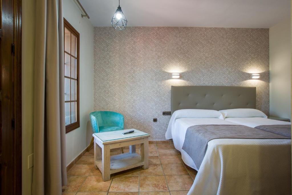 Hostal Don Joaquin photo