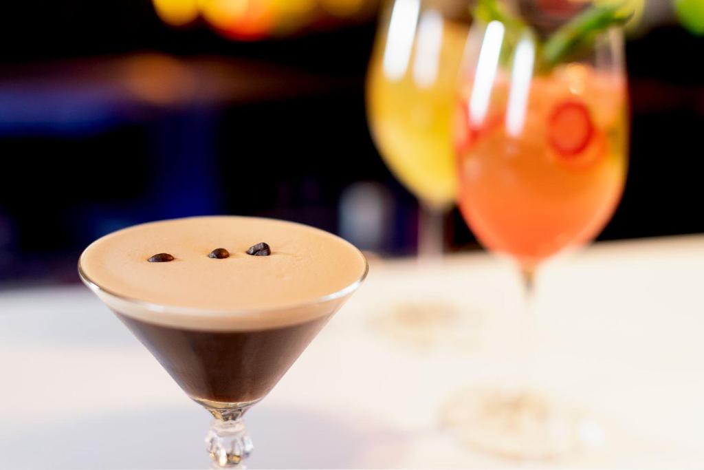 อาหารและเครื่องดื่ม