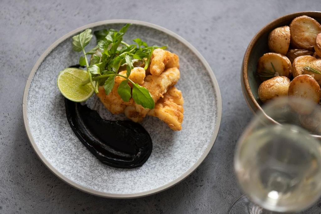 อาหารและเครื่องดื่ม