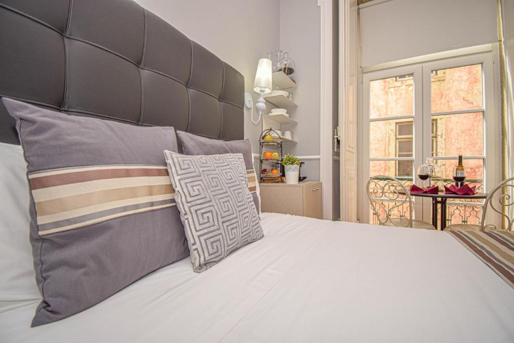B INB LISBON DOWNTOWN SUITES photo