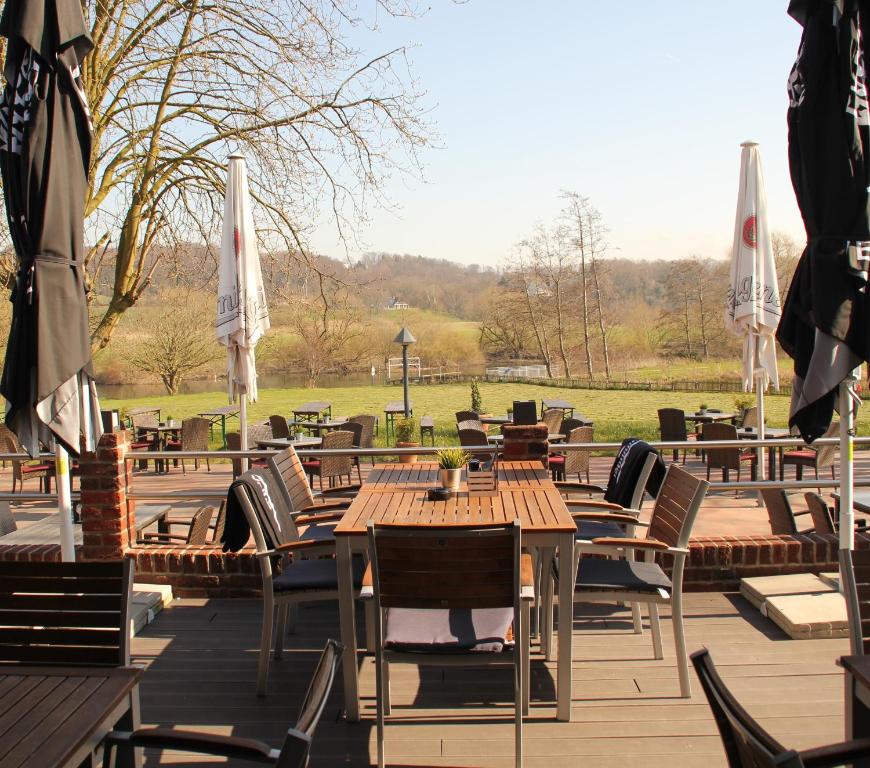 Hotel Mintarder Wasserbahnhof photo