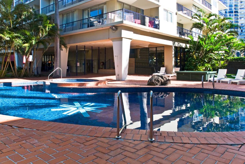 スイミングプール