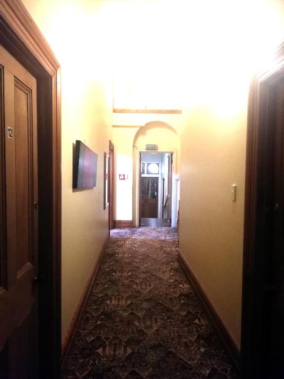 Empire Hotel Backpackers — Hotel in Oamaru