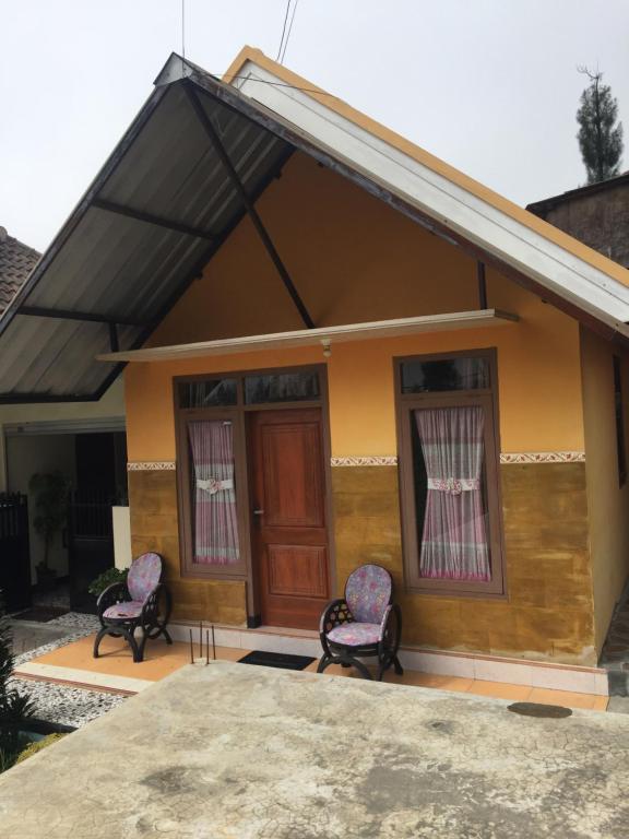 Homestay Lereng Bromo photo