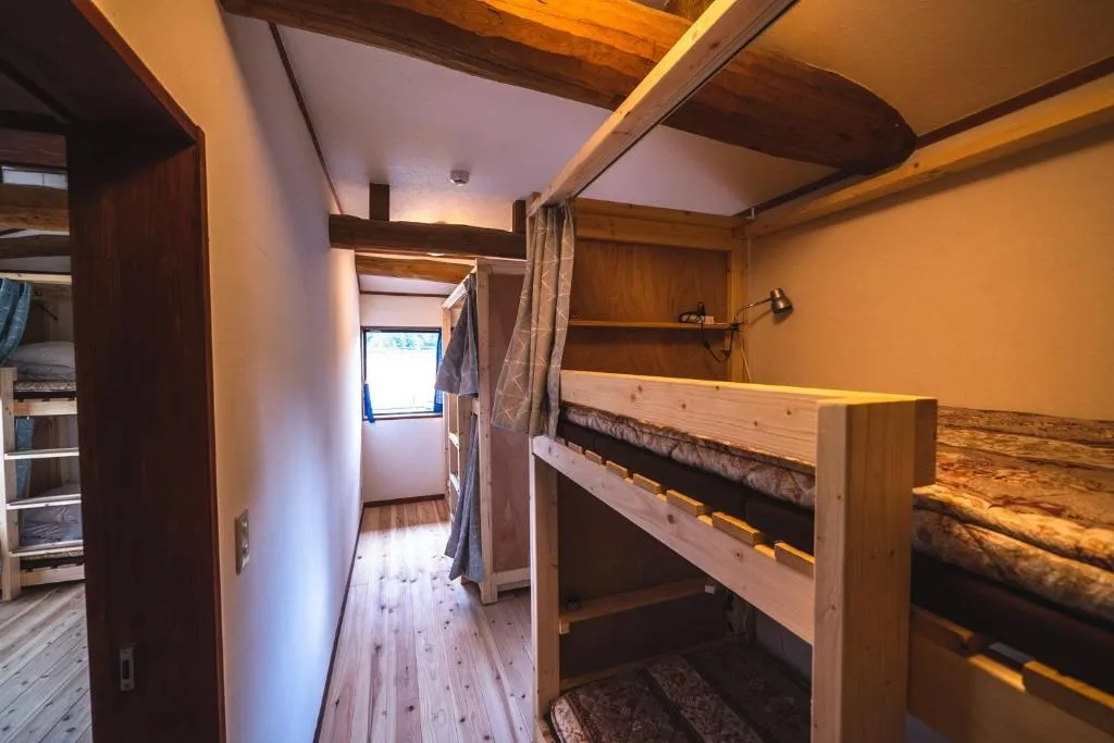 Guest House Himawari Dormitory Room - Vacation STAY 32624, hotel in Mine