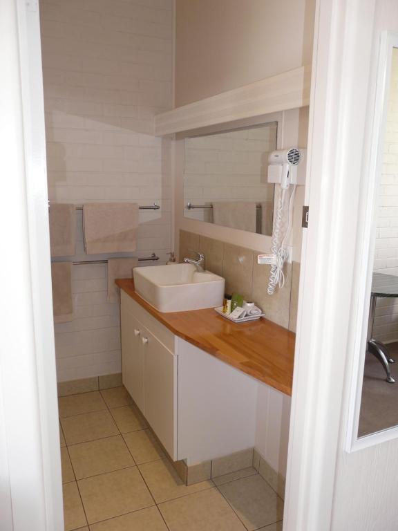 Lake Bolac Motel photo