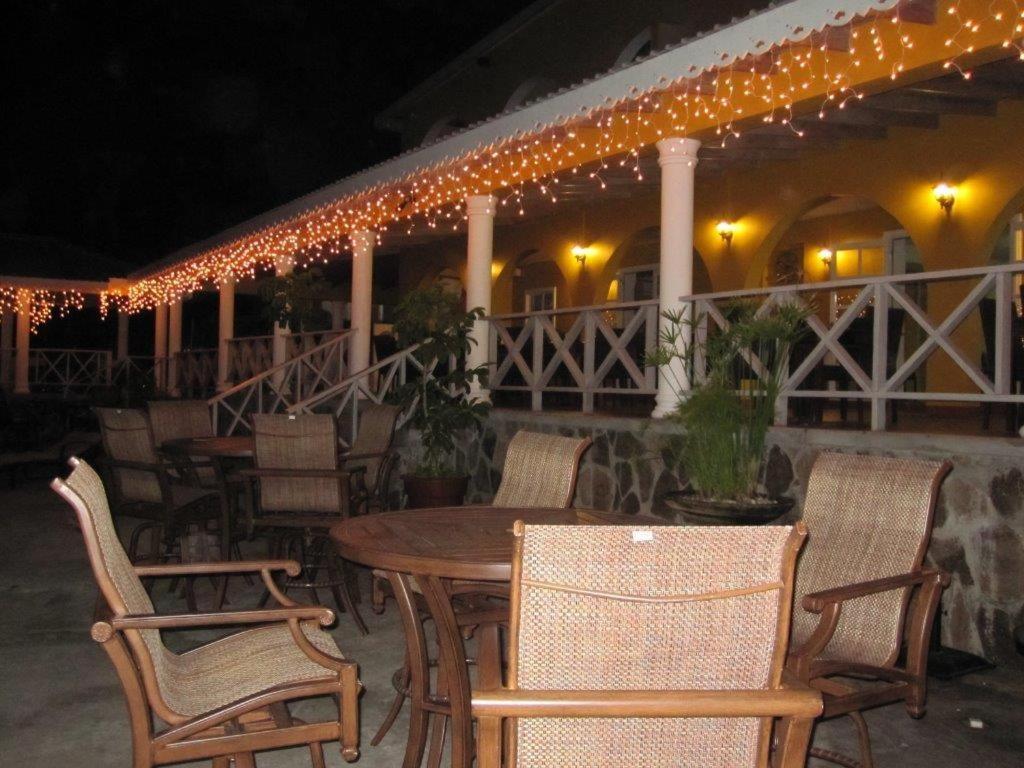 Pub/Lounge