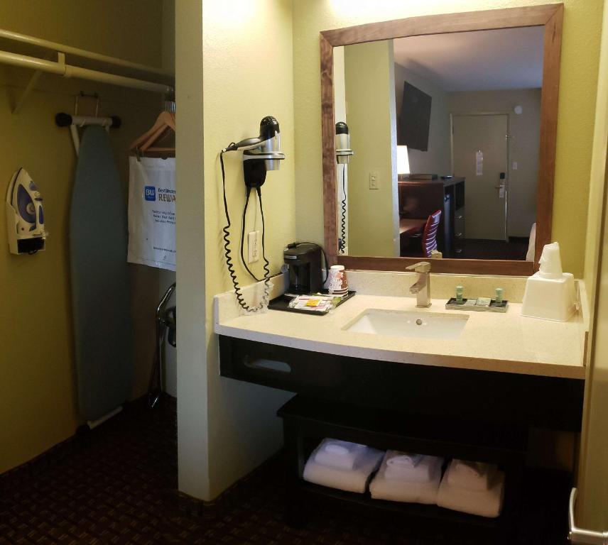 SureStay Hotel by Best Western Vallejo Napa Valley photo