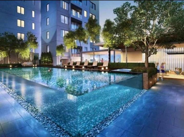 Valencia Dorm summer suites KLCC photo