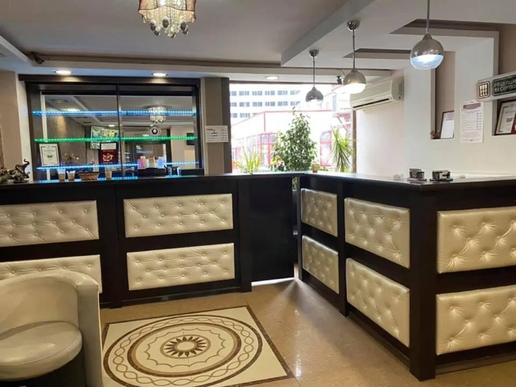 Hotel Han Krum，位于特尔戈维什特的酒店