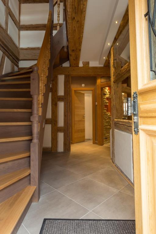 Les chambres du domaine フロント・ロビー