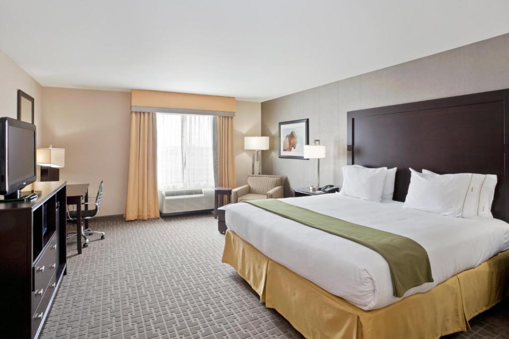 Holiday Inn Express Hays photo