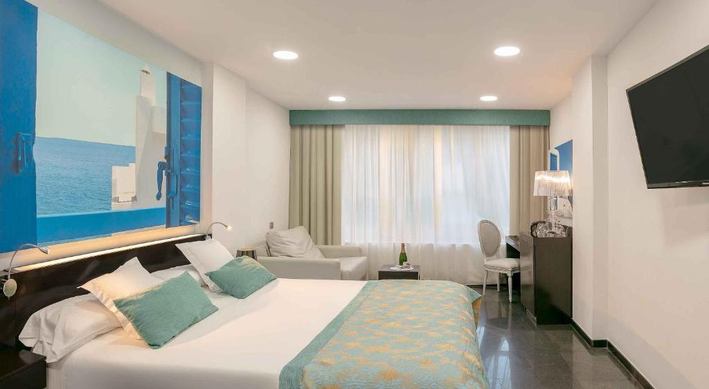 Hotel Villa del Mar — Hotel rooms in Benidorm, Valencian Community