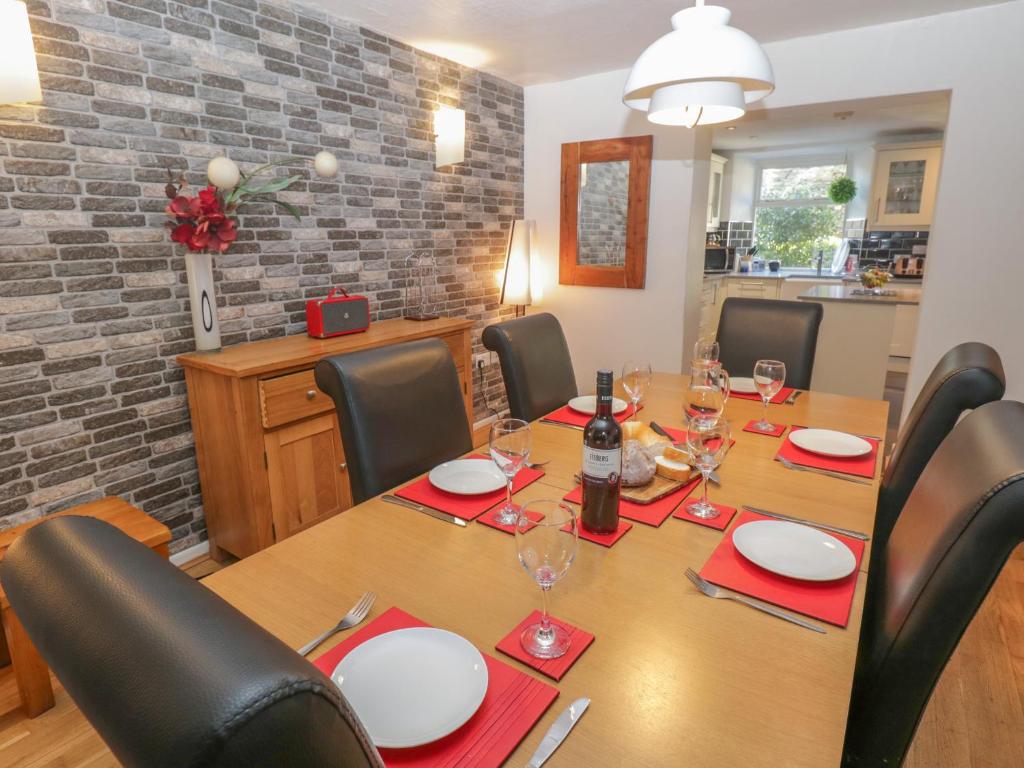 48 Oak Street, Windermere photo 6