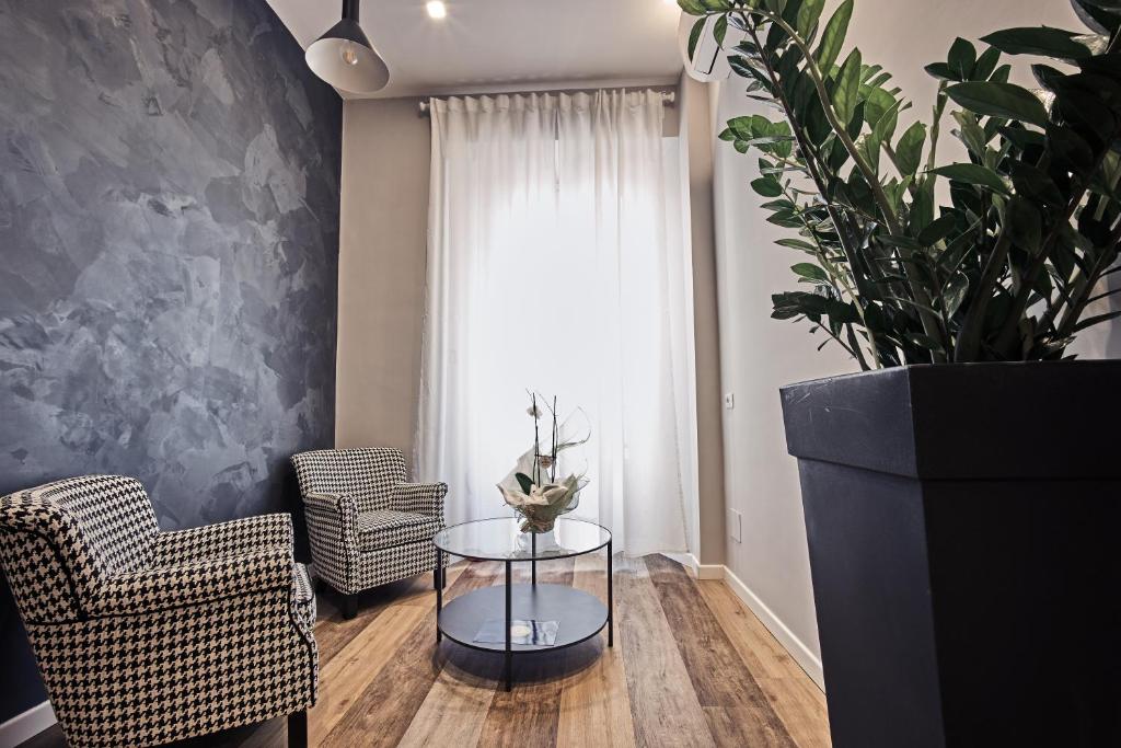 Ara Suite 9