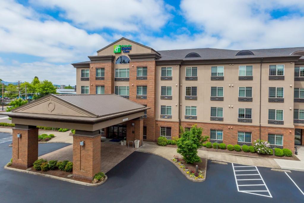Holiday Inn Express Hotel & Suites Eugene Downtown - University photo