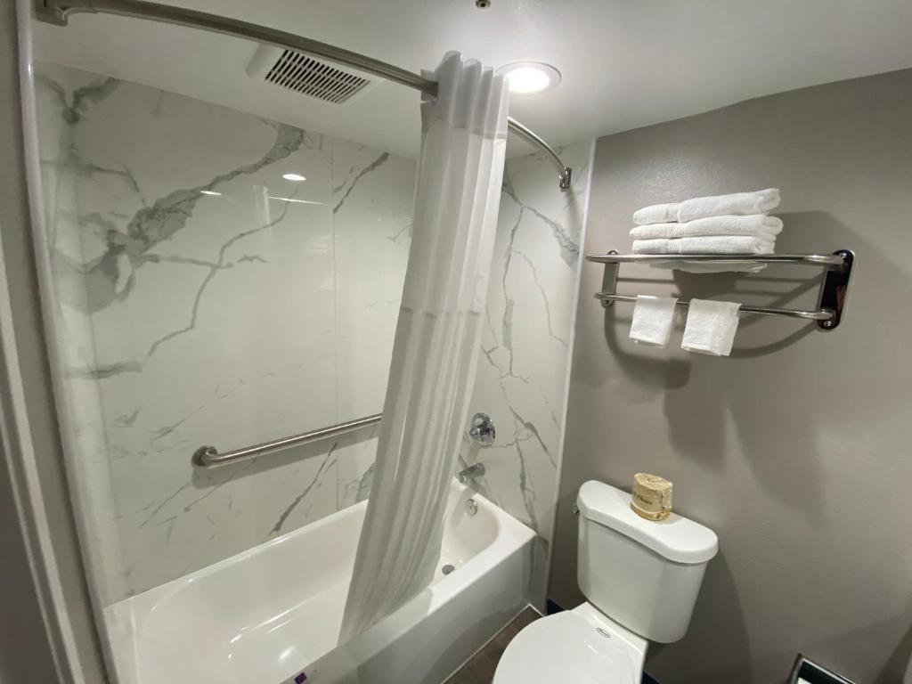 Motel 6 Bullhead City, Az - Laughlin photo