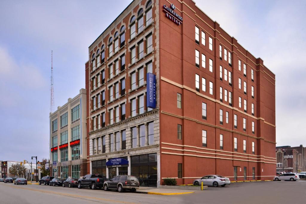 Candlewood Suites Terre Haute photo