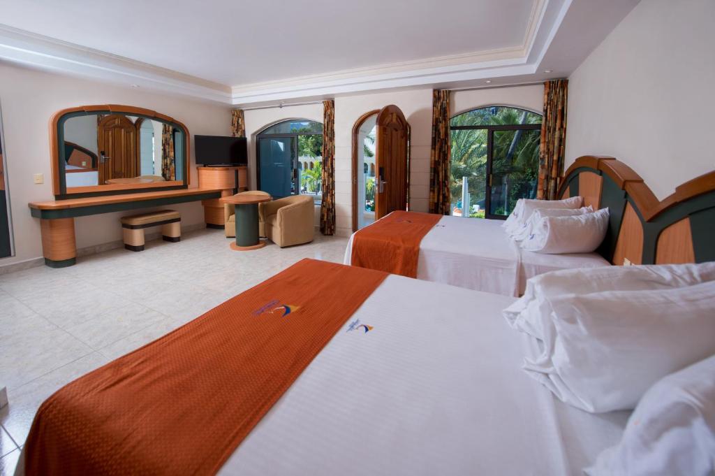 Double Room with Two Double Beds, Hotel Costa Azul in Acapulco