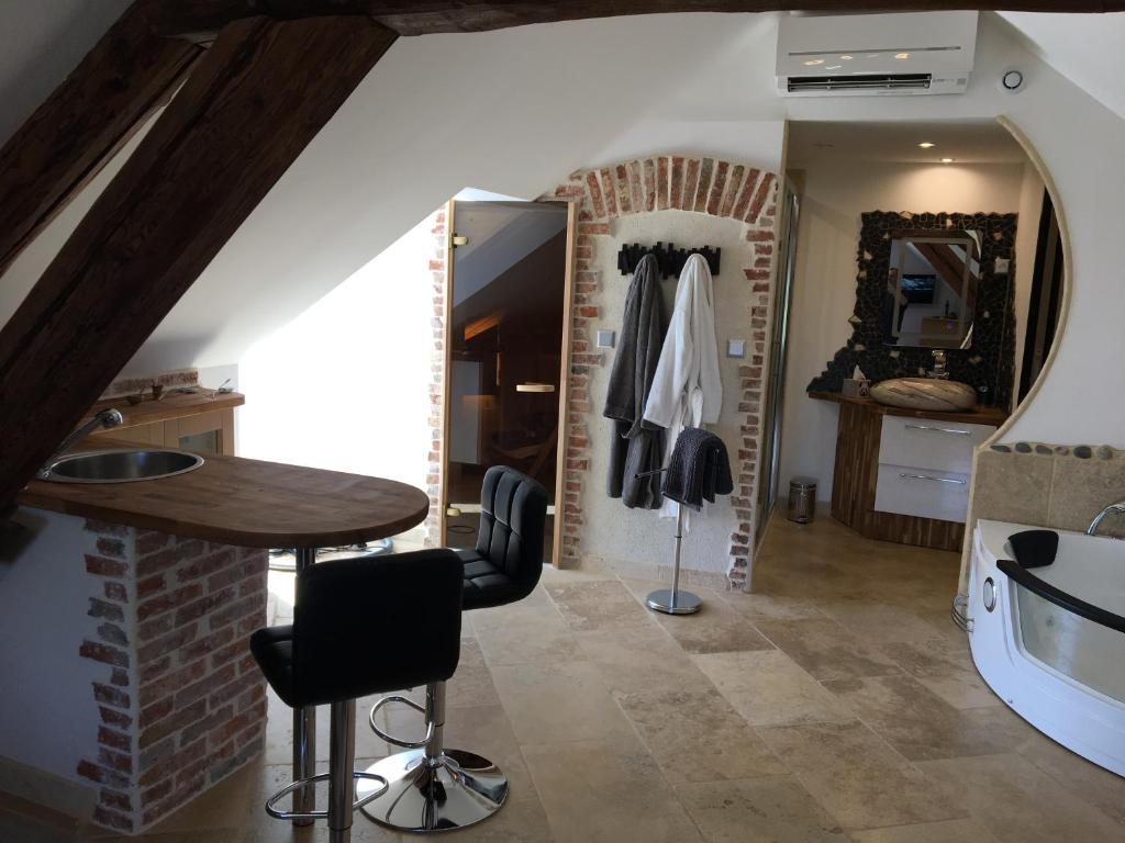 L'Armonia, Saint-Philibert