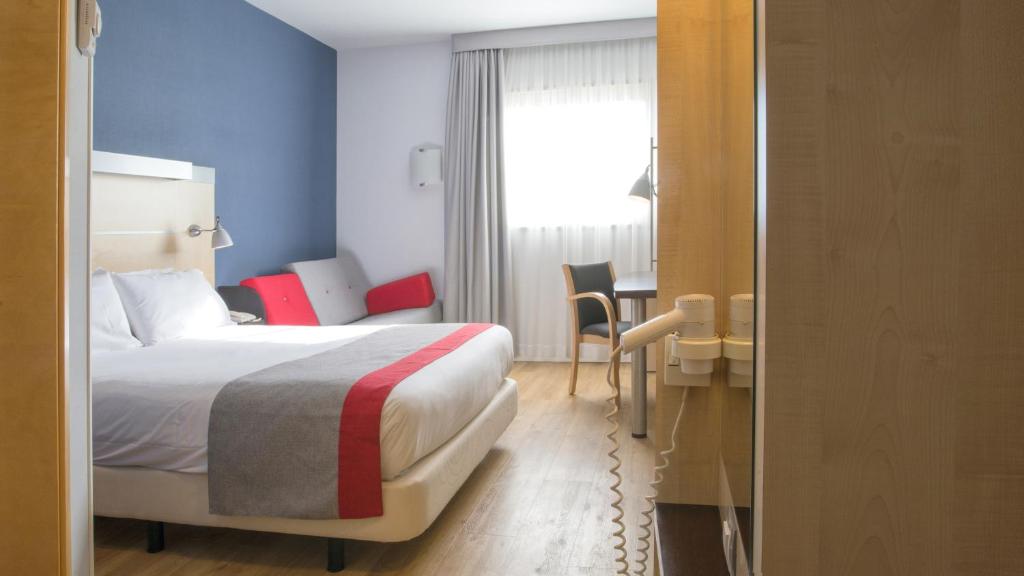 Holiday Inn Express Molins de Rei photo