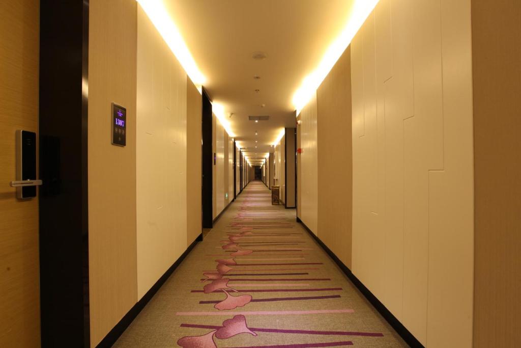 Lavande Hotel Nanjing Wanda Square Tianyin Avenue photo