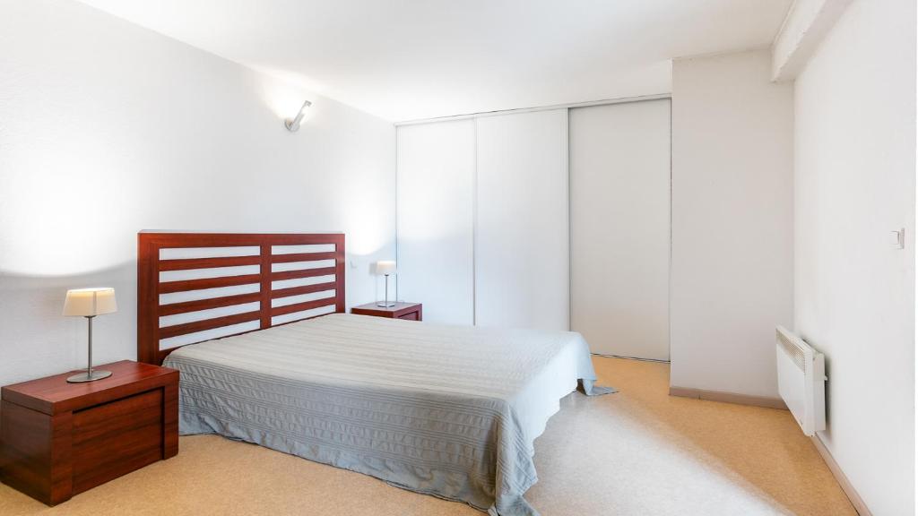 Duplex Studio (4 adults) with Air Conditioning , Vacanceole - Residence Le Saint Clair in Agde