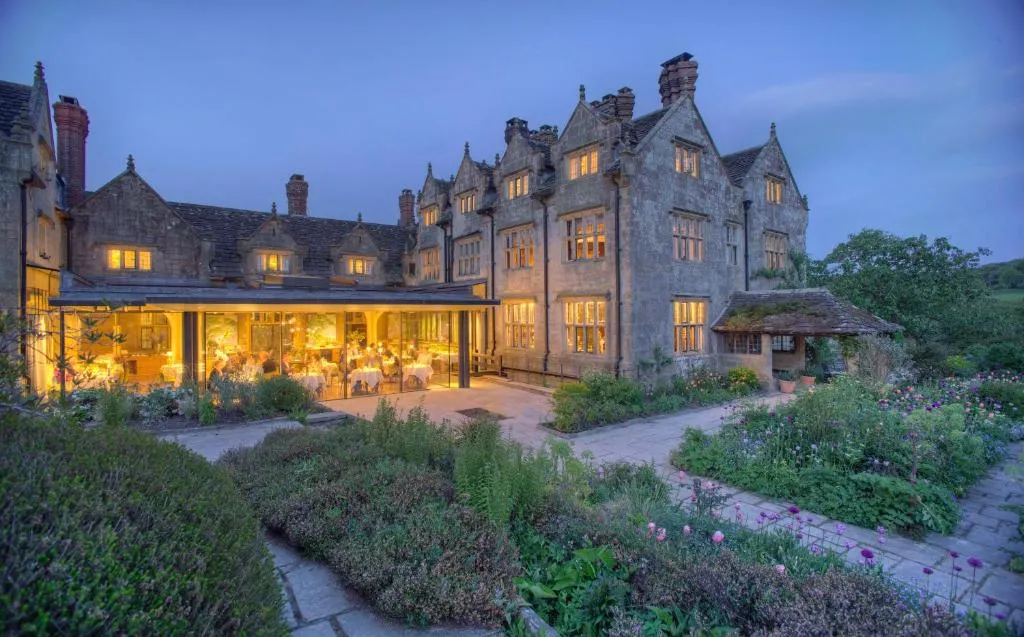 Gravetye Manor, hotel in East Grinstead