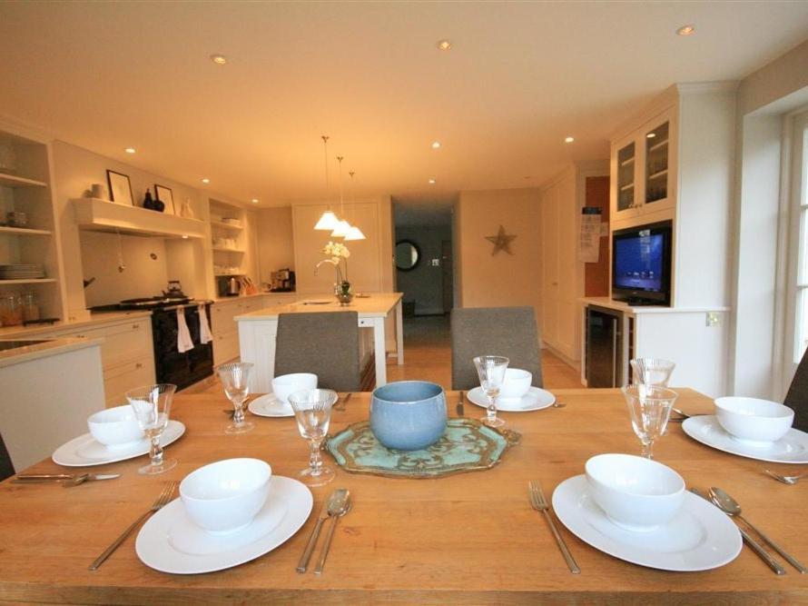 Hillside Cottage, Swinbrook photo 3