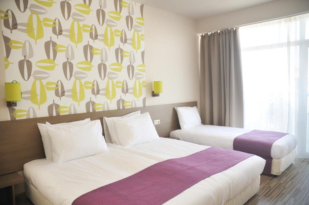 Aqua Nevis Hotel & Aqua Park - All Inclusive — Hotel rooms in Sunny Beach, Burgas Region