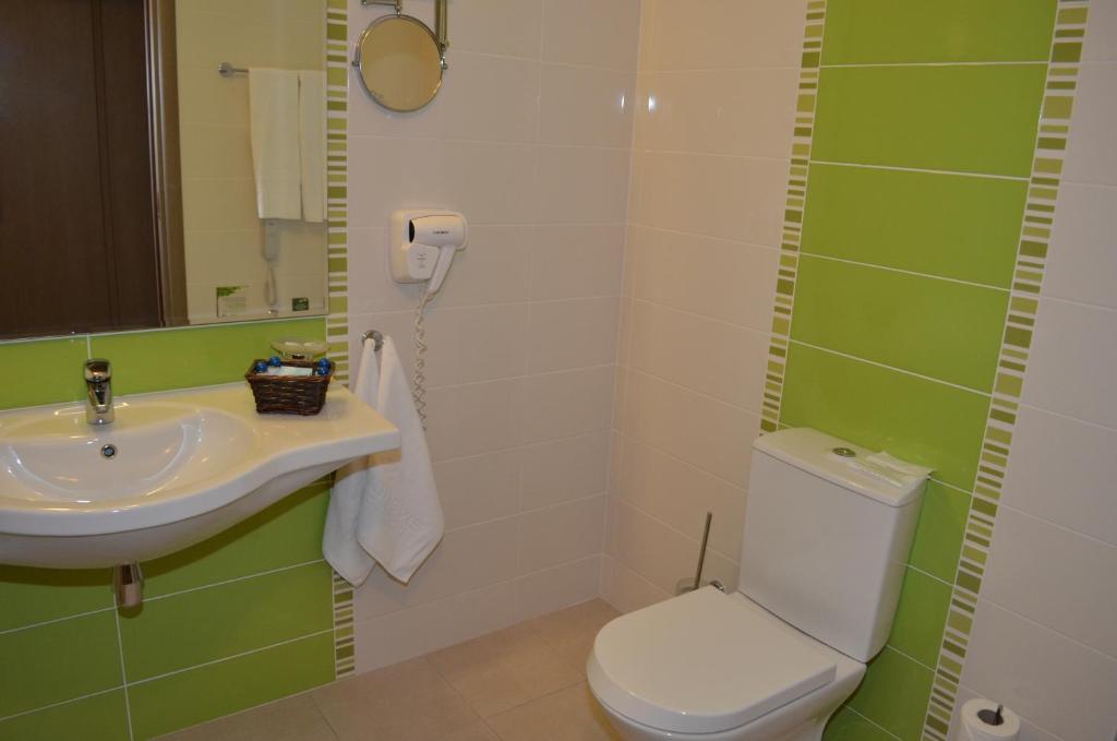 Aqua Nevis Hotel & Aqua Park - All Inclusive — Hotel rooms in Sunny Beach, Burgas Region