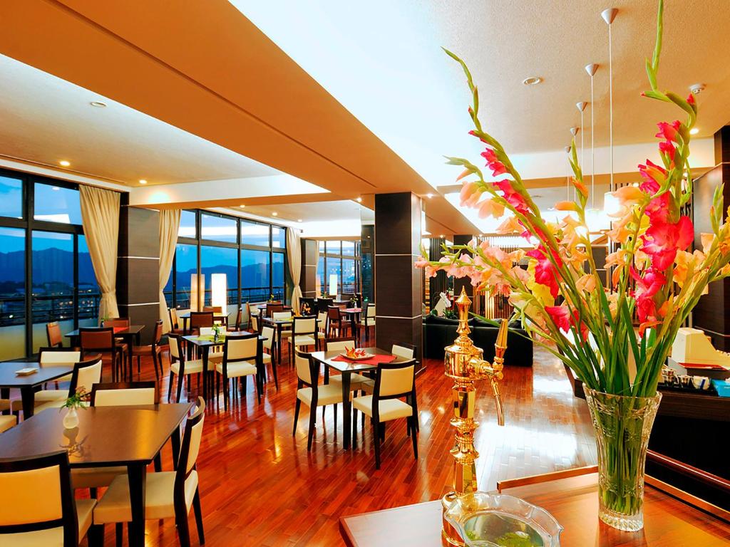 Bar/lounge